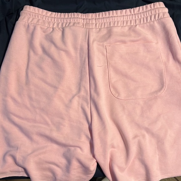BRAND NEW PINK SHORTS SOFT - Picture 3 of 3